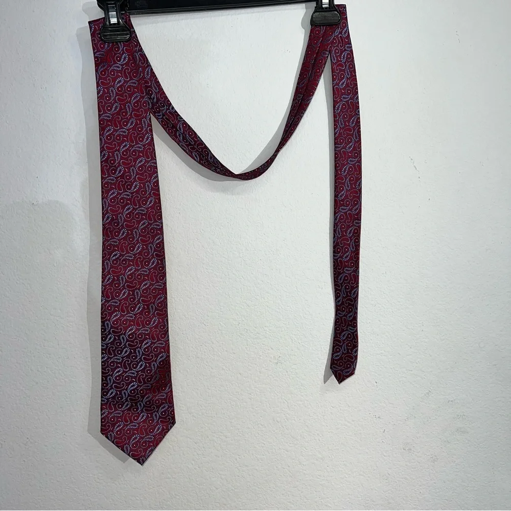 BURMA‎ BIBAS Soft Red / Blue Paisley Smooth Silk Neck Tie ITALY MADE